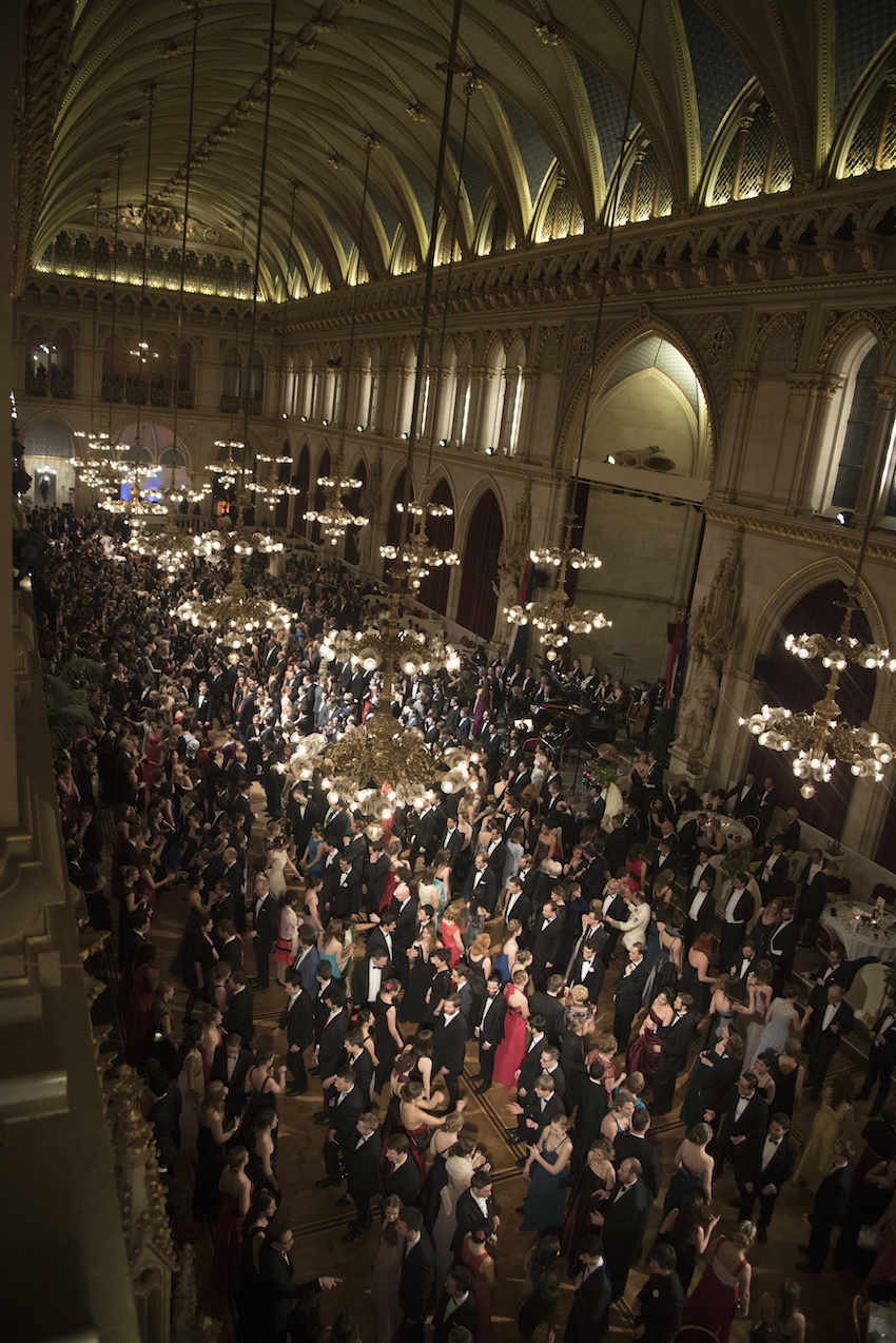 © Roland Ferrigato | Science Ball